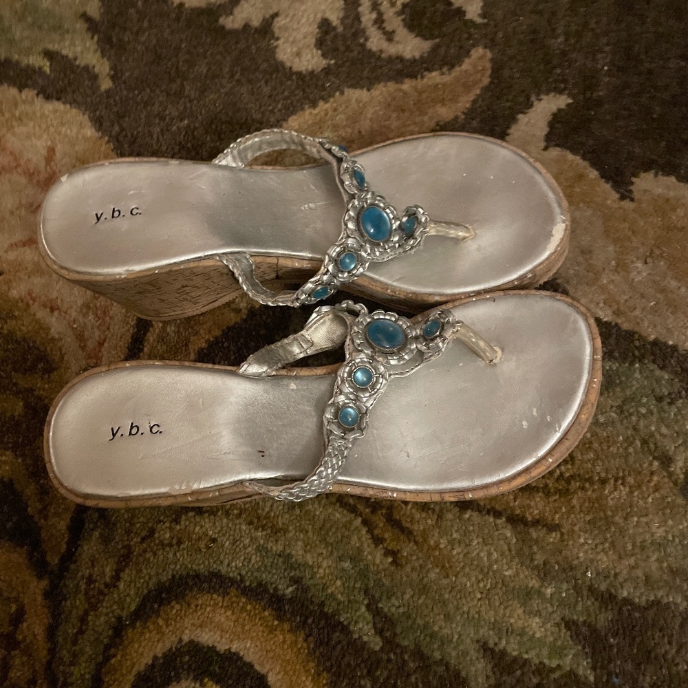 Shoes - Picture 2 of 3